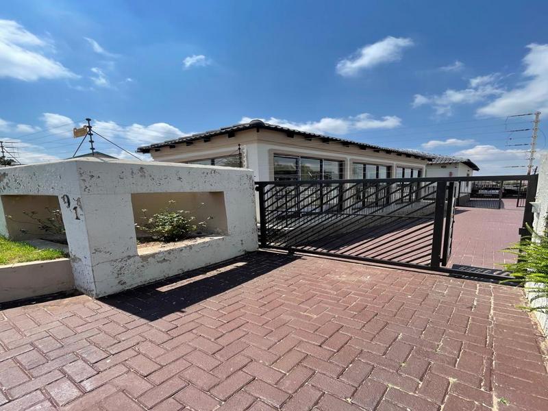 3 Bedroom Property for Sale in Witpoortjie Gauteng