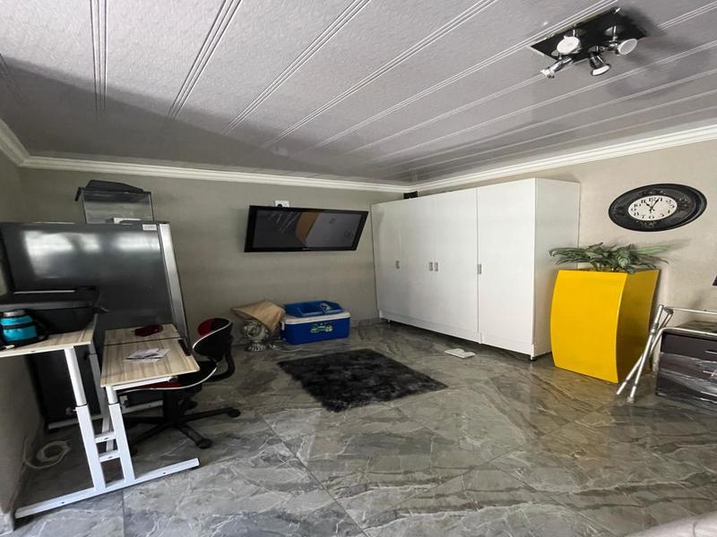 3 Bedroom Property for Sale in Witpoortjie Gauteng