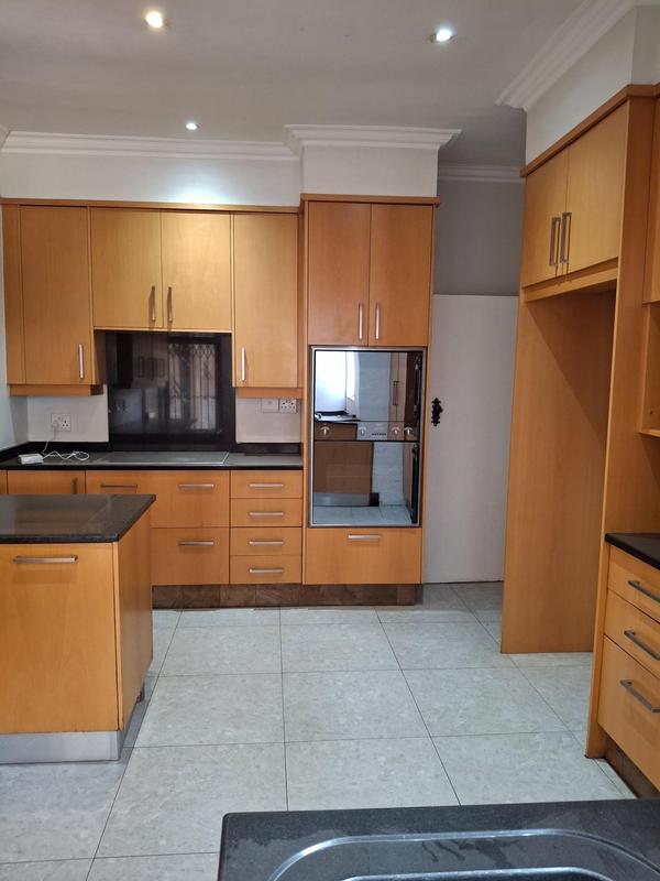 4 Bedroom Property for Sale in Emmarentia Gauteng