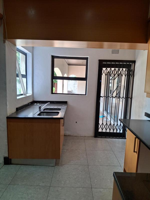 4 Bedroom Property for Sale in Emmarentia Gauteng