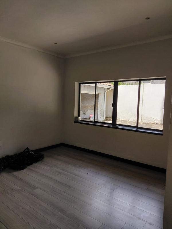 4 Bedroom Property for Sale in Emmarentia Gauteng