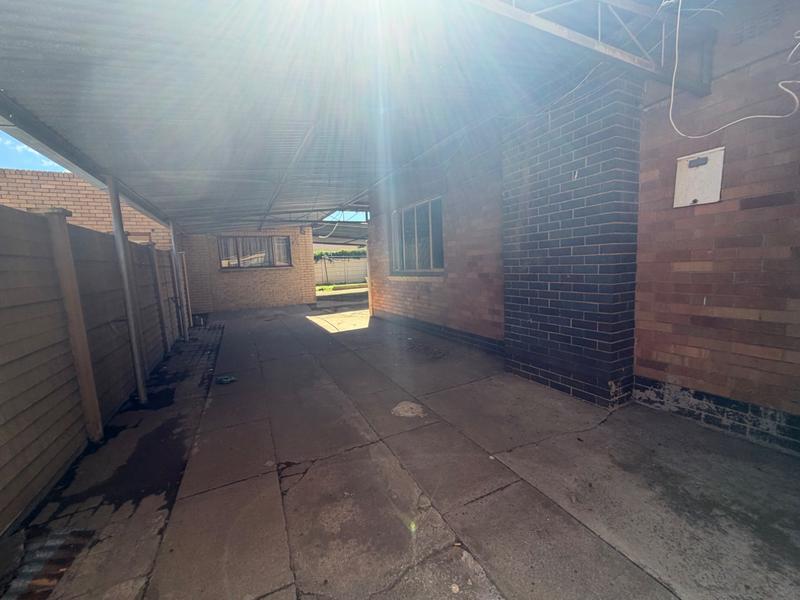 6 Bedroom Property for Sale in Vanderbijlpark CE 2 Gauteng