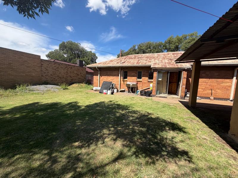 6 Bedroom Property for Sale in Vanderbijlpark CE 2 Gauteng