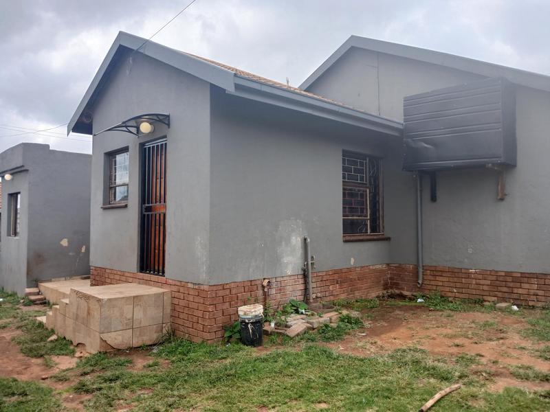 2 Bedroom Property for Sale in Zakariyya Park Gauteng