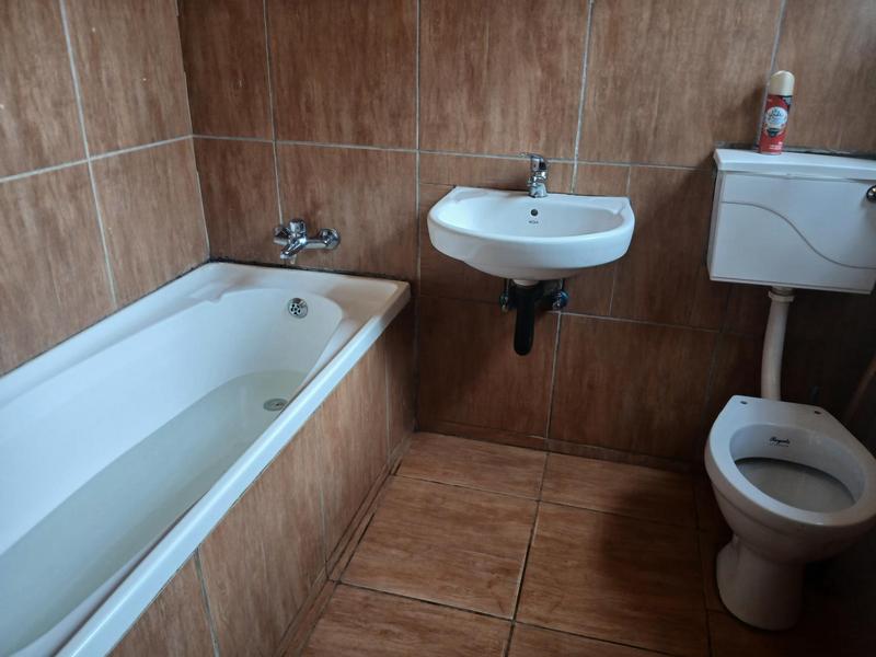 2 Bedroom Property for Sale in Zakariyya Park Gauteng