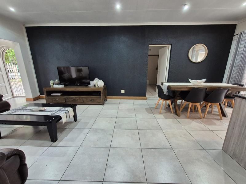 4 Bedroom Property for Sale in Brackenhurst Gauteng