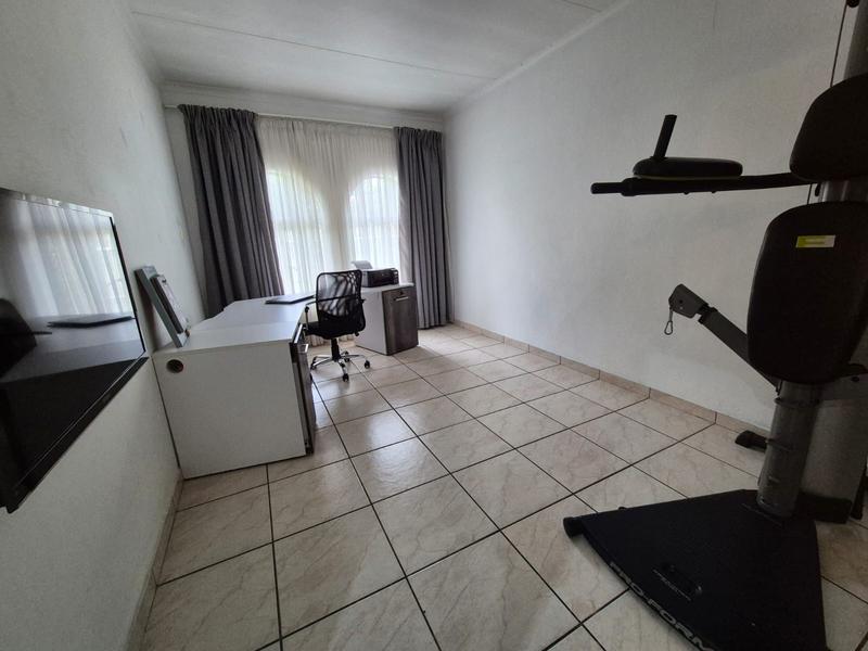 4 Bedroom Property for Sale in Brackenhurst Gauteng