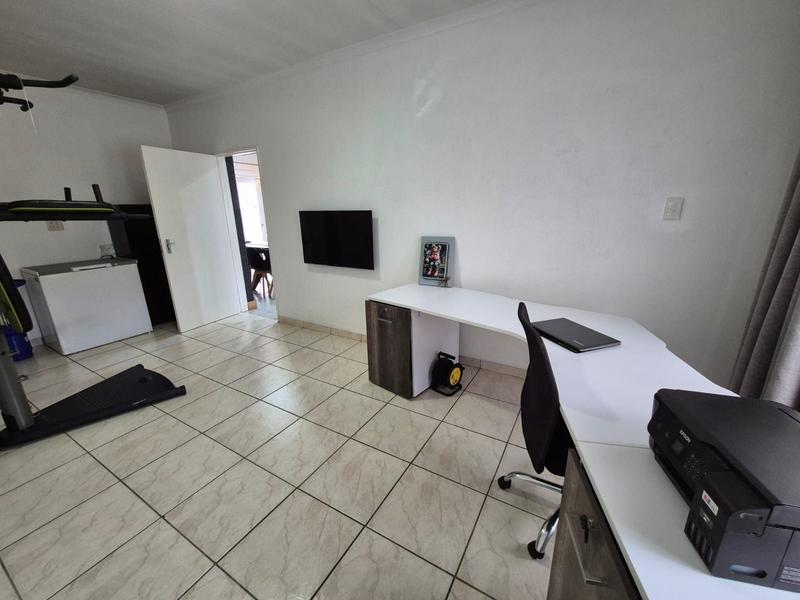 4 Bedroom Property for Sale in Brackenhurst Gauteng