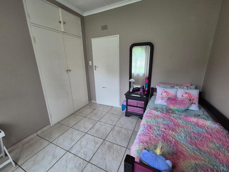 4 Bedroom Property for Sale in Brackenhurst Gauteng