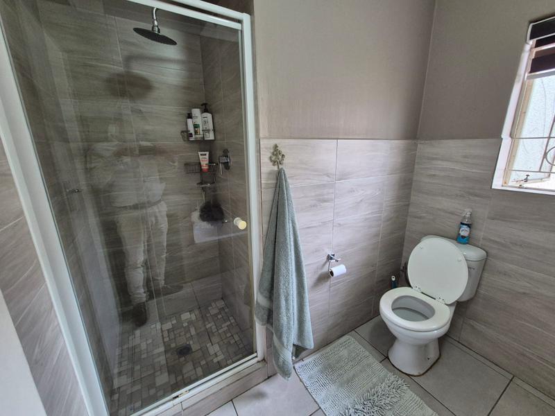 4 Bedroom Property for Sale in Brackenhurst Gauteng