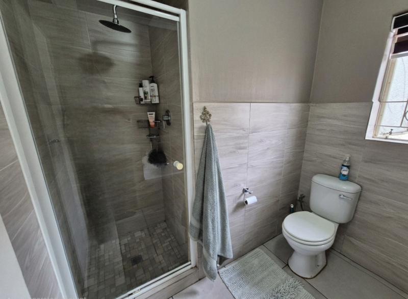 4 Bedroom Property for Sale in Brackenhurst Gauteng