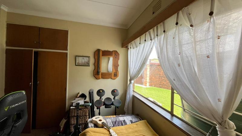 5 Bedroom Property for Sale in Parkrand Gauteng