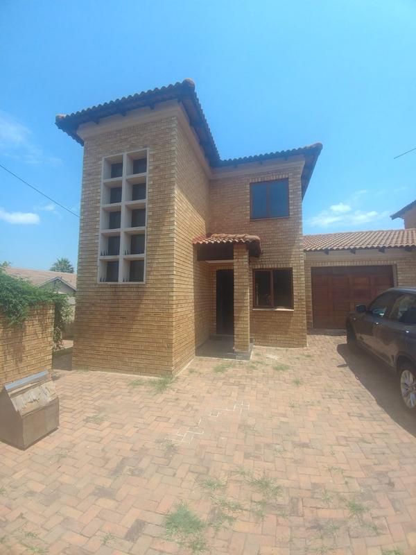 3 Bedroom Property for Sale in Dalpark Ext 11 Gauteng