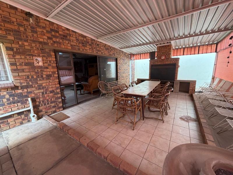 3 Bedroom Property for Sale in Casseldale Gauteng