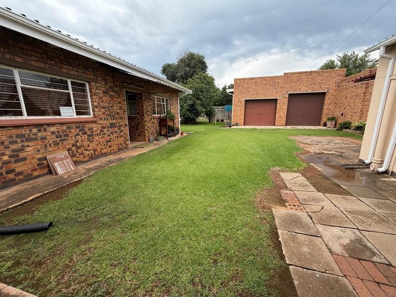 3 Bedroom Property for Sale in Casseldale Gauteng