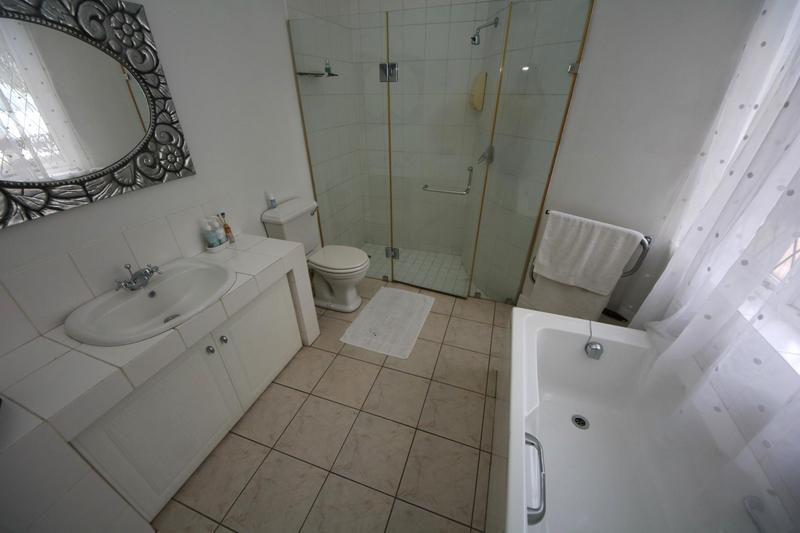 2 Bedroom Property for Sale in Bryanston Gauteng