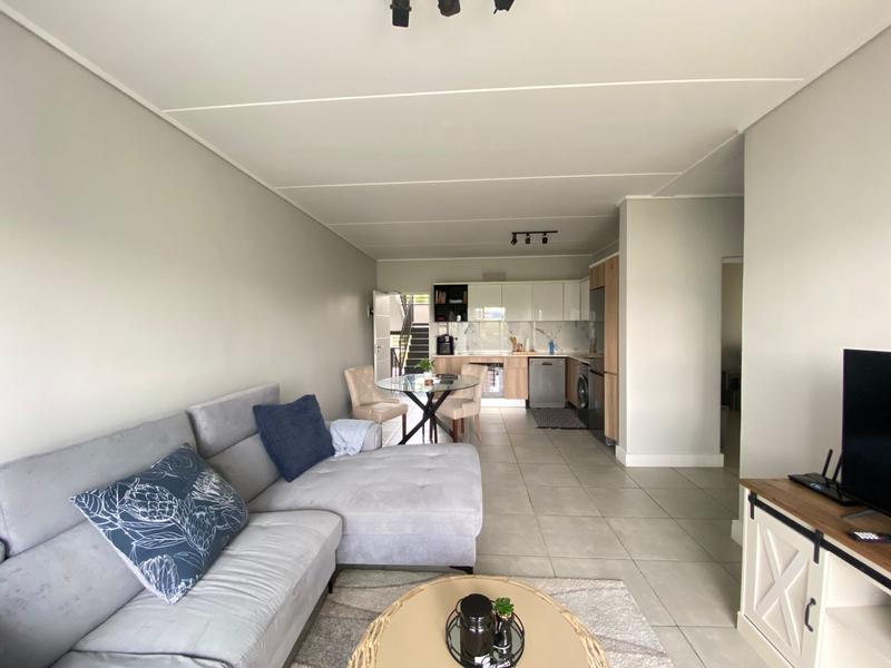 2 Bedroom Property for Sale in Waterfall Gauteng