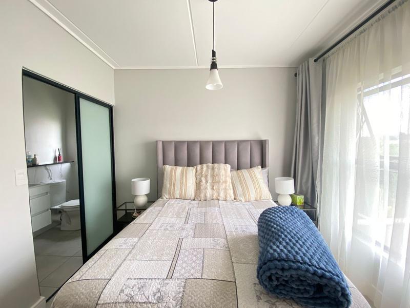 2 Bedroom Property for Sale in Waterfall Gauteng