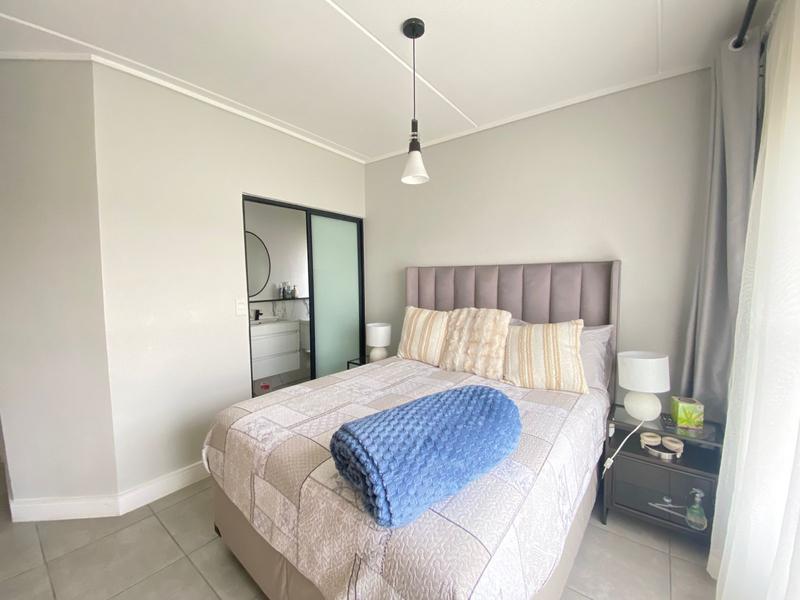 2 Bedroom Property for Sale in Waterfall Gauteng