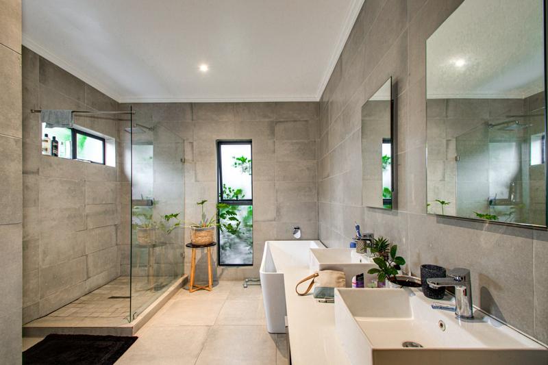 4 Bedroom Property for Sale in Bryanston Gauteng