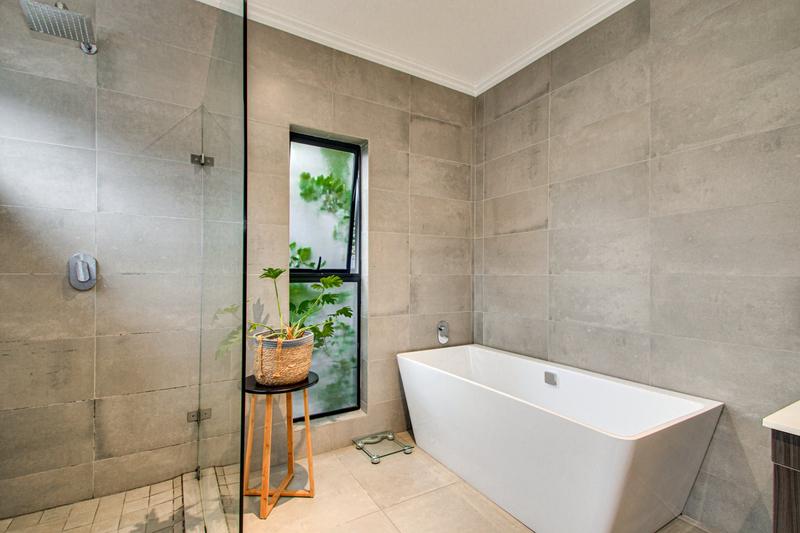 4 Bedroom Property for Sale in Bryanston Gauteng