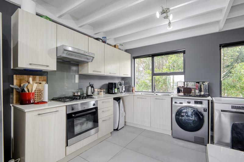 2 Bedroom Property for Sale in Beverley Gauteng