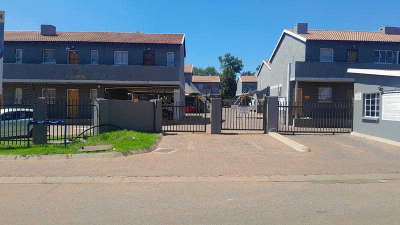 1 Bedroom Property for Sale in Pollak Park Gauteng