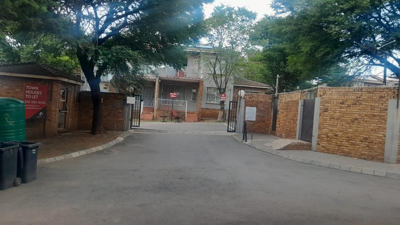2 Bedroom Property for Sale in Groblerpark Gauteng