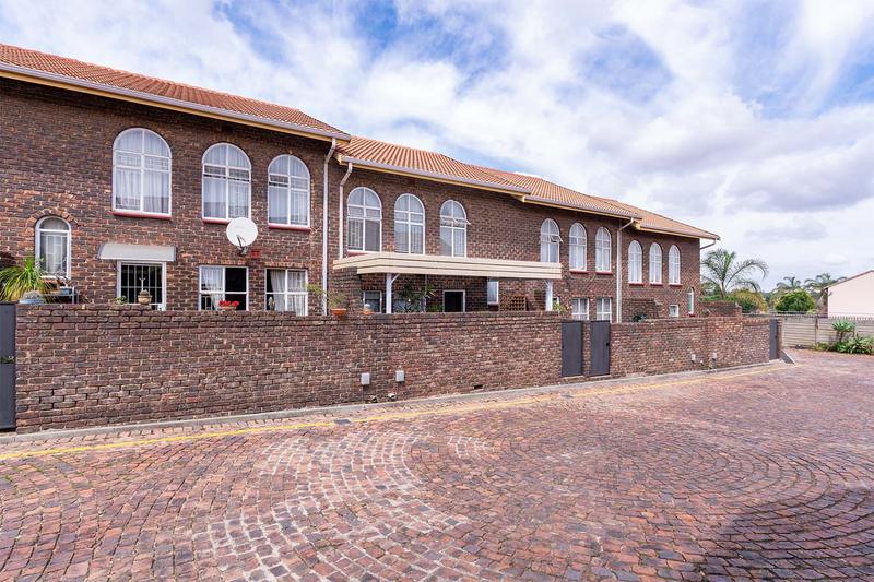 2 Bedroom Property for Sale in Norkem Park Gauteng