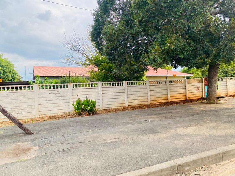 To Let 3 Bedroom Property for Rent in Primrose East Gauteng