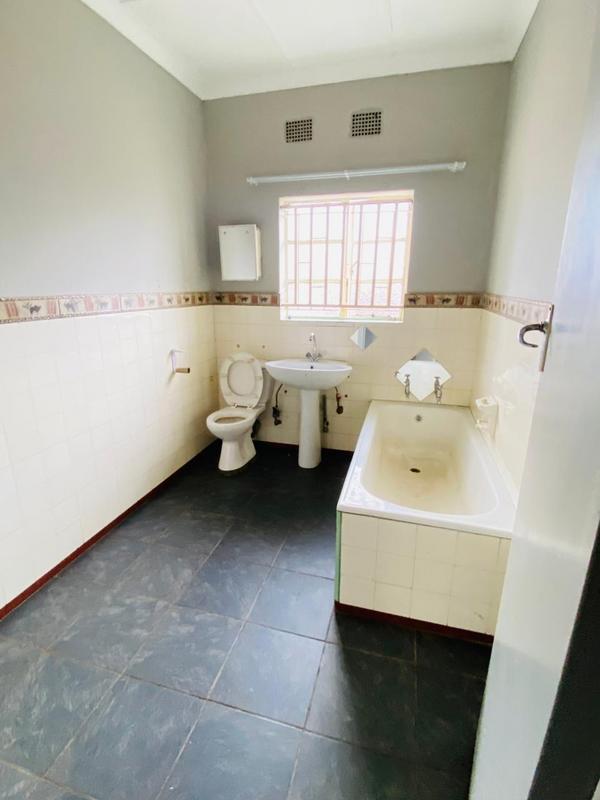 To Let 3 Bedroom Property for Rent in Primrose East Gauteng