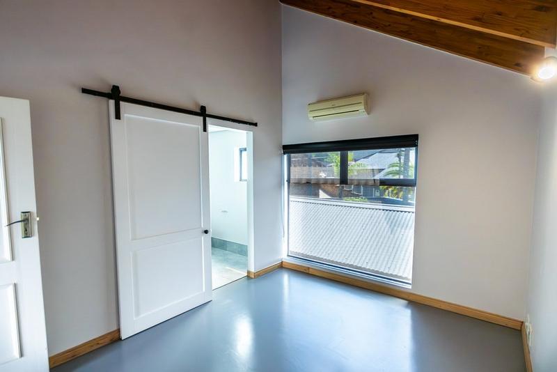 6 Bedroom Property for Sale in Moreleta Park Gauteng