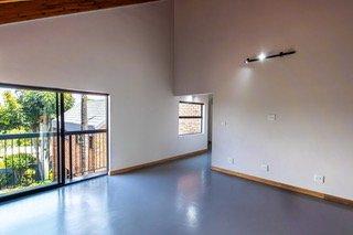 6 Bedroom Property for Sale in Moreleta Park Gauteng