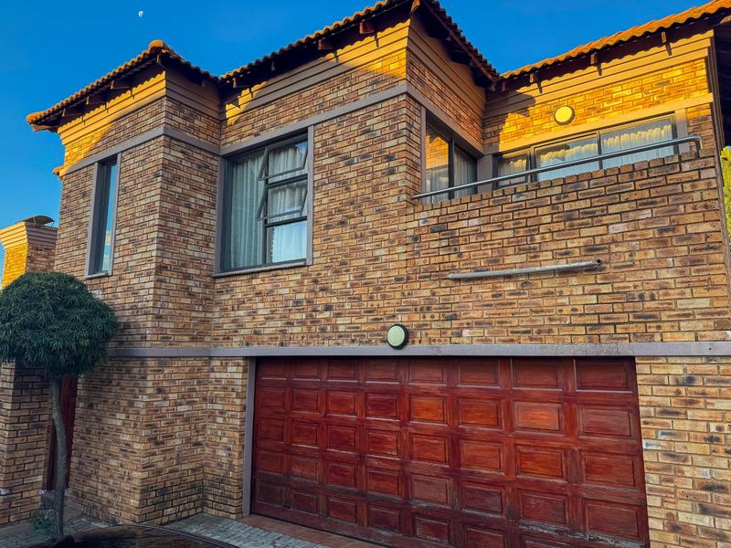 3 Bedroom Property for Sale in Mondeor Gauteng