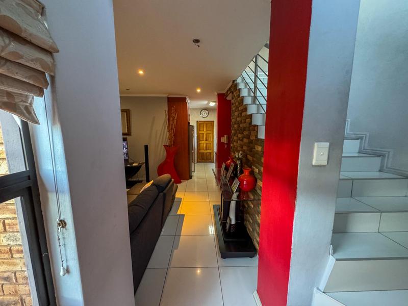 3 Bedroom Property for Sale in Mondeor Gauteng