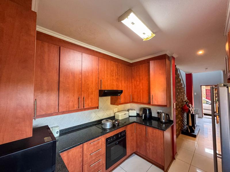 3 Bedroom Property for Sale in Mondeor Gauteng