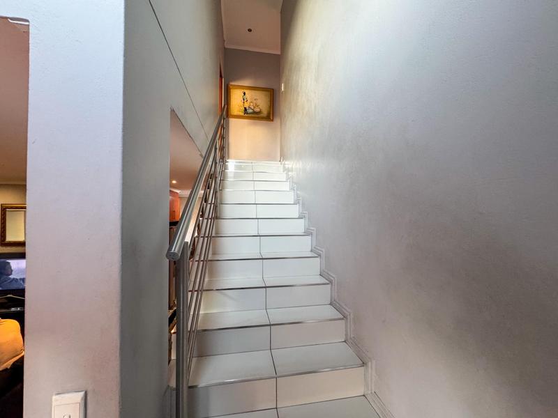 3 Bedroom Property for Sale in Mondeor Gauteng