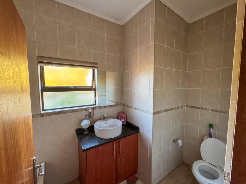 3 Bedroom Property for Sale in Mondeor Gauteng