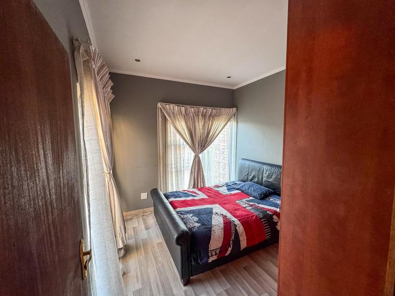 3 Bedroom Property for Sale in Mondeor Gauteng