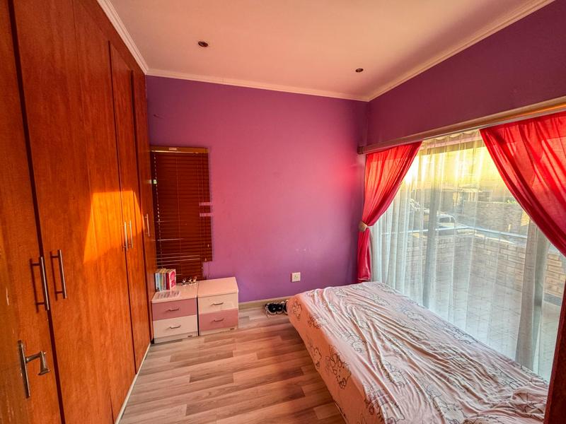 3 Bedroom Property for Sale in Mondeor Gauteng