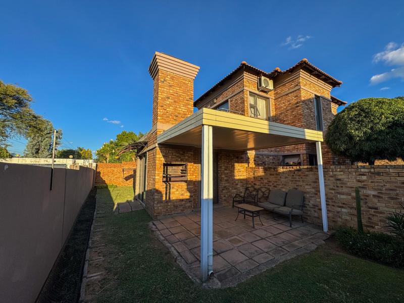3 Bedroom Property for Sale in Mondeor Gauteng