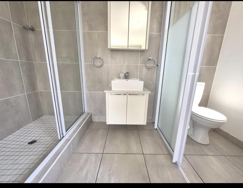 To Let 2 Bedroom Property for Rent in Barbeque Downs Gauteng