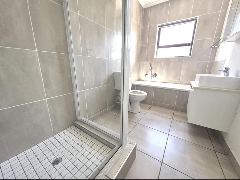 To Let 2 Bedroom Property for Rent in Barbeque Downs Gauteng