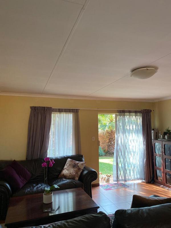 2 Bedroom Property for Sale in Highveld Gauteng