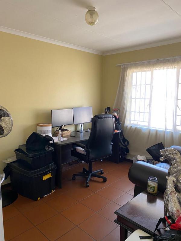 2 Bedroom Property for Sale in Highveld Gauteng