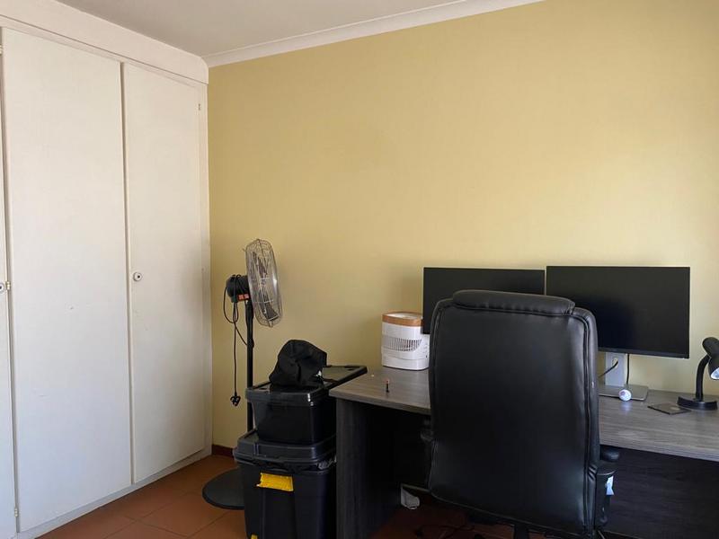 2 Bedroom Property for Sale in Highveld Gauteng