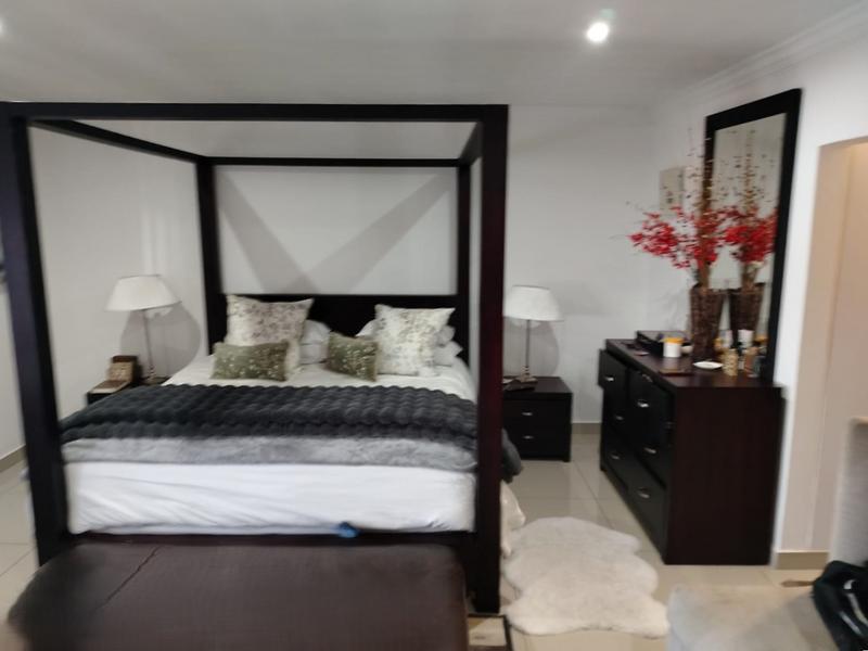 5 Bedroom Property for Sale in Amberfield Heights Gauteng