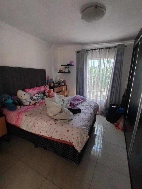 5 Bedroom Property for Sale in Amberfield Heights Gauteng