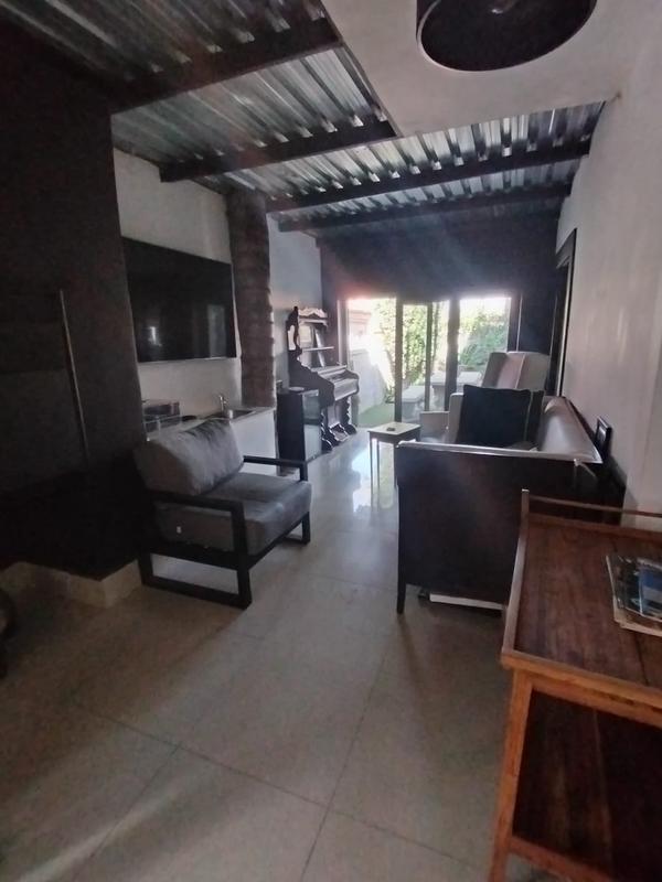 5 Bedroom Property for Sale in Amberfield Heights Gauteng