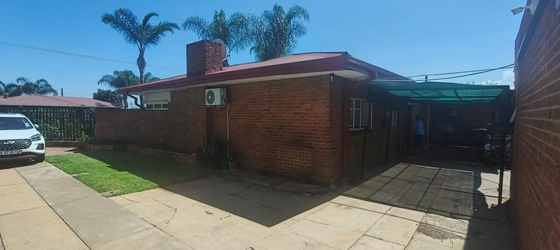 3 Bedroom Property for Sale in West Park Gauteng